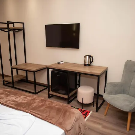 Ora E Vjeter1 住宿加早餐酒店 Vlorë