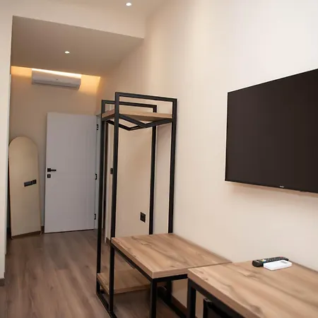 Ora E Vjeter1 住宿加早餐酒店 Vlorë